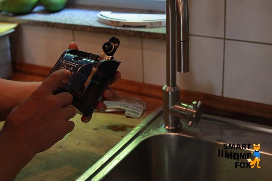 Tineco Floor One S3 Frischwassertank befüllen